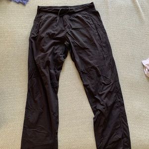 LuLuLemon athletica mens XL pant. Black